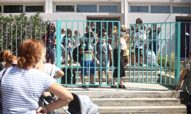 Παπαευαγγέλου: Παιδιά και έφηβοι το 21% των κρουσμάτων – Αύξηση με το άνοιγμα των σχολείων