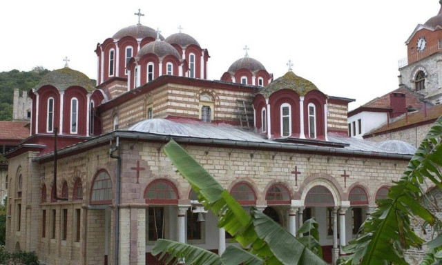 Μονή Εσφιγμένου: Διαψεύδει τα κρούσματα κορoνοϊού σε μοναχούς της