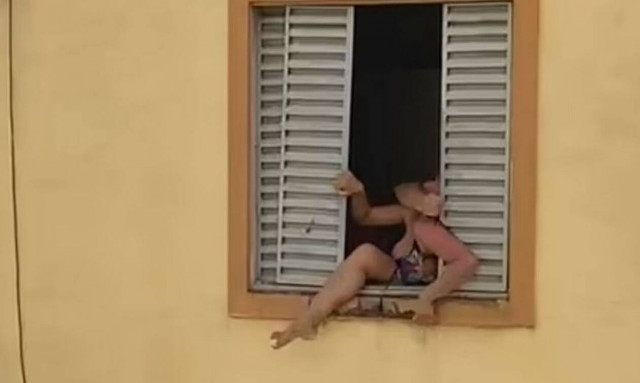 Βραζιλία: Έγκυος προσπάθησε να πηδήξει από το παράθυρο για να σωθεί από το σύζυγό της