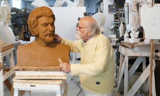 Πέθανε ο Γιώργος Καλακαλλάς