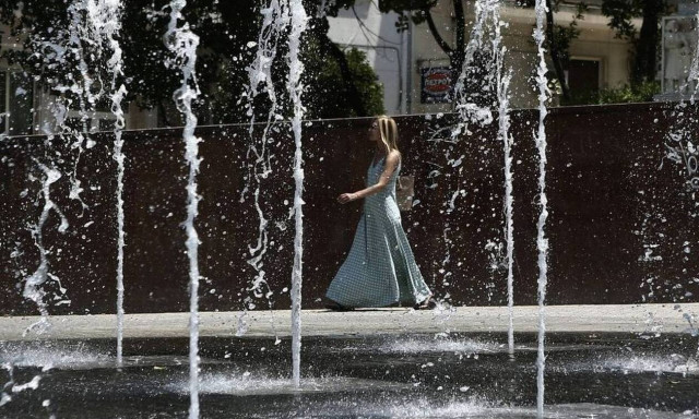 Καιρός: Έρχεται φθινοπωρινός καύσωνας - Σε ποιες περιοχές θα φτάσει τους 36 ο υδράργυρος