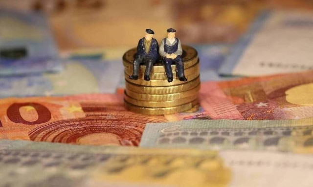 Αναδρομικά: Οι επόμενες πληρωμές - Ποιοι συνταξιούχοι θα λάβουν αυξήσεις και πότε