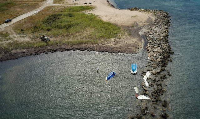 Χαλκιδική: Το μπουρίνι σάρωσε τα πάντα – Έτρεχαν να προστατευθούν οι πολίτες