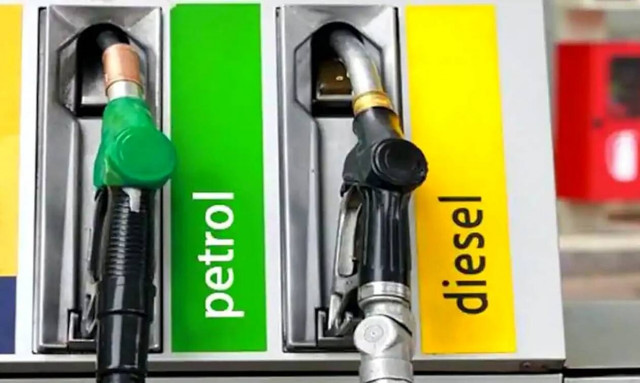 Oι Έλληνες εξακολουθούν να προτιμούν τον πετρελαιοκινητήρα