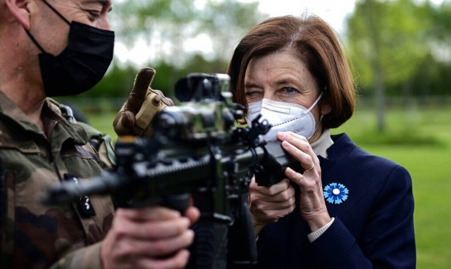 AUKUS: Ακυρώθηκε η συνάντηση των υπουργών Άμυνας Γαλλίας - Βρετανίας