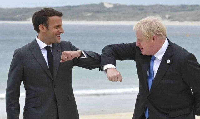 AUKUS: Ο Μπόρις Τζόνσον επιδιώκει εξομάλυνση της έντασης με τη Γαλλία