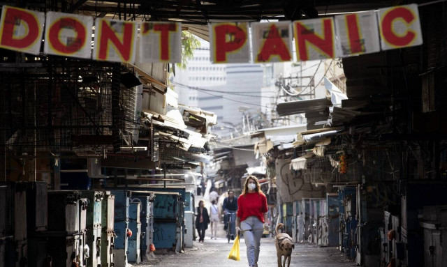 HΠΑ: Ο κορονοϊός είναι πλέον το ίδιο φονικός με την «Μεγάλη Γρίπη» του 1918