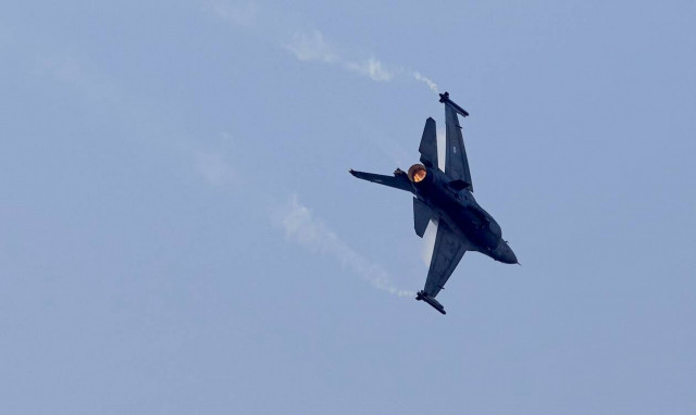 Ποια διαβήματα; Οι Τούρκοι καταλαβαίνουν μόνο από πράξεις - «Σκληρό ροκ» από τους Έλληνες πιλότους