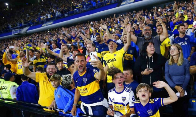 Αργεντινή: Επιστρέφει ο κόσμος στα γήπεδα μετά από 1,5 χρόνο! (video)