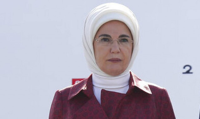 Τουρκία: Σάλος με το πανάκριβο ρολόι της Εμινέ Ερντογάν (pics)