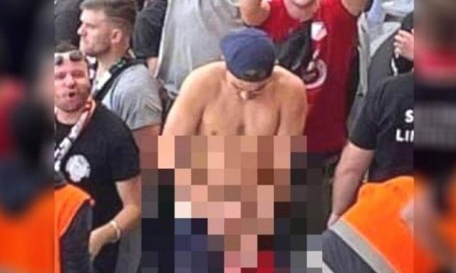 Γαλλία: Οπαδός της Λιλ αυνανιζόταν μπροστά στην αντίπαλη εξέδρα! (video)