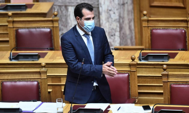 Πλεύρης: Τα νούμερα είναι αμείλικτα - Απάντηση σε όσους κλείνουν το μάτι στους ανεμβολίαστους