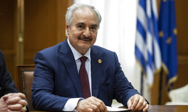 Λιβύη: Ο Χαλίφα Χάφταρ εγκαταλείπει το LNA και βάζει υποψηφιότητα για πρόεδρος