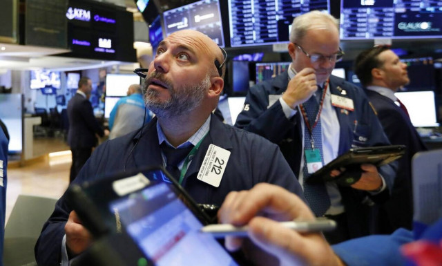 Άνοδος στη Wall Street μετά τις υποσχέσεις της Evergrande - «Καλπάζει» η τιμή του πετρελαίου