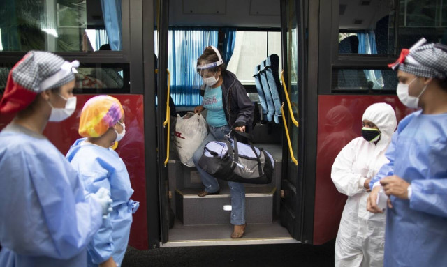 Βρετανία: Ο κορονοϊός θα καταλήξει να μοιάζει με κοινό κρυολόγημα εκτιμούν οι ειδικοί