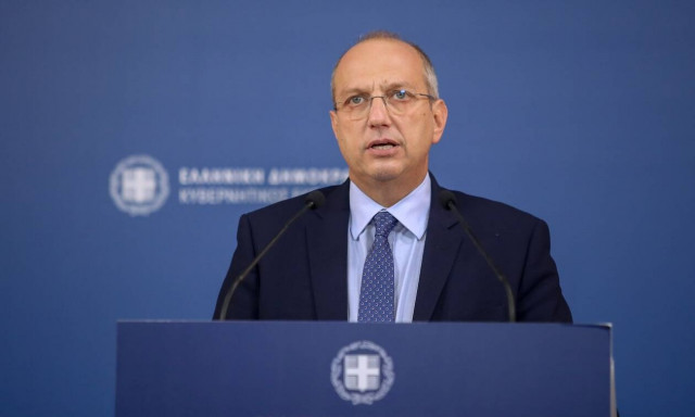 Γιάννης Οικονόμου: Δείτε LIVE την ενημέρωση των πολιτικών συντακτών