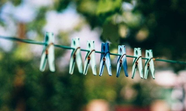 Ινδία: Κατηγορούμενος για απόπειρα βιασμού θα πλένει τα ρούχα 2.000 γυναικών για έξι μήνες