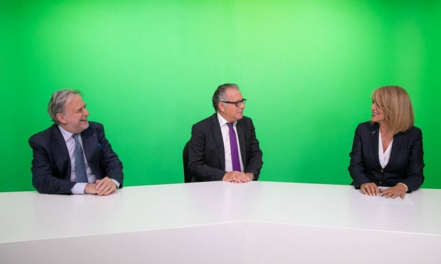 Ο Γιώργος Κουμουτσάκος και ο Γιώργος Κατρούγκαλος στο Newsbomb.gr