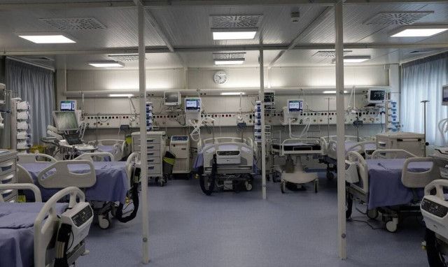 Κορονοϊός: Συγκλονίζουν οι μαρτυρίες γιατρών που νόσησαν - Πώς έζησαν τον ιό