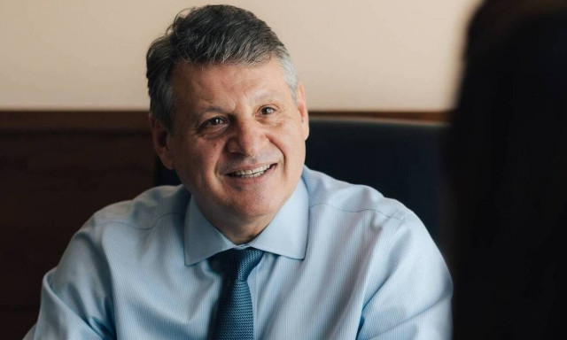 Παπαϊωάννου στο Newsbomb: Αυτή είναι η ημερομηνία ορόσημο για τη συνέχεια λειτουργίας των σχολείων