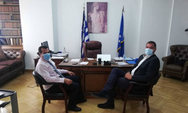 Συνάντηση Πλεύρη - Παπανικολάου: Εκστρατεία για το σύνδρομο Asperger