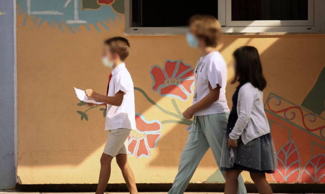 Κρούσματα σήμερα: Στις 55 οι μολύνσεις συνολικά στο 10ο δημοτικό Νεάπολης – Συκεών