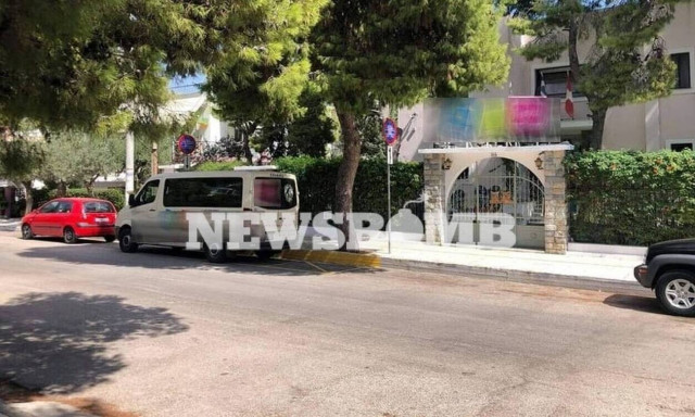 Βάρκιζα: Τι αποκαλύπτει η γυναίκα που βρήκε την 2χρονη στο σχολικό - «Ήταν σε τραγική κατάσταση»