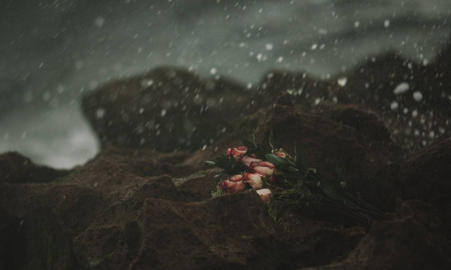 Άνοιξαν το φέρετρο της μητέρας τους και βρήκαν μια άγνωστη