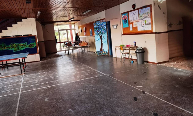 Ρεπορτάζ Newsbomb.gr: Μεγάλες καταστροφές στο Δημοτικό του Αρκαλοχωρίου (pics)