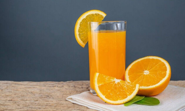 Η σημασία της κατανάλωσης φυσικών χυμών στο πλαίσιο μιας ισορροπημένης διατροφής