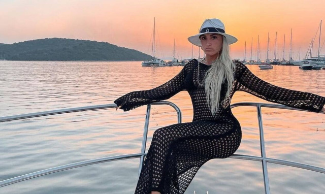 Ιωάννα Τούνη για Καραβάτου: «Ρώτα την Κατερίνα πόσα παίρνει για ένα instagram post» (video)