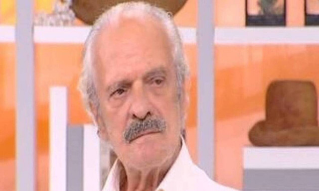 Σπύρος Φωκάς: «Ζούμε αξιοπρεπώς, μην μας αναστατώνετε», δηλώνει η σύζυγός του