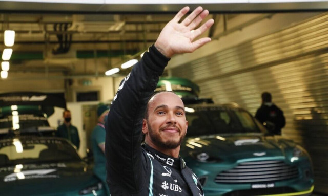 Formula 1: Παραδοχή που βάζει «φωτιά» από τον Λιούις Χάμιλτον – «Παιδικό όνειρο η Ferrari»