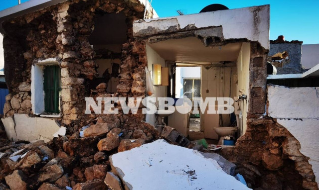 Inspections of quake-damaged buildings in the area of Arkalochori