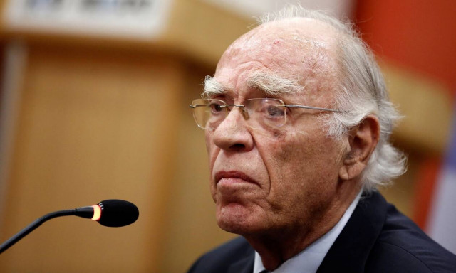 Βασίλης Λεβέντης: Αποσωληνώθηκε ο πρόεδρος της Ένωσης Κεντρώων