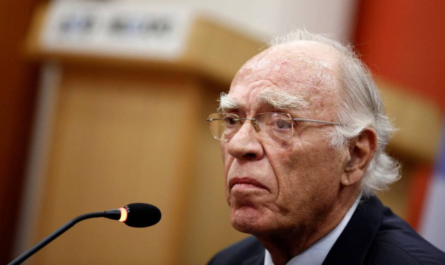 Βασίλης Λεβέντης: Επιδεινώθηκε η κατάσταση της υγείας του και διασωληνώθηκε ξανά