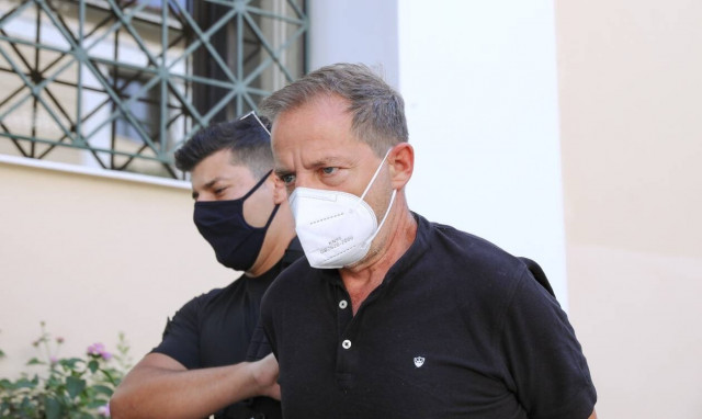 Δημήτρης Λιγνάδης: Ανέβασε παράσταση στις φυλακές Τρίπολης - Παρών και ο Πέτρος Φιλιππίδης