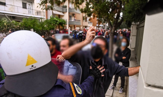 ΕΠΑΛ Σταυρούπολης: 5 συλλήψεις και 23 προσαγωγές - «Είμαστε τρομοκρατημένοι», λένε οι μαθητές