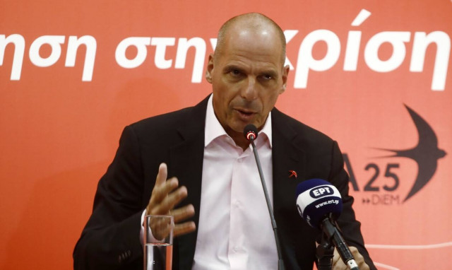 Βαρύ πένθος για τον Γιάνη Βαρουφάκη – Πέθανε ο πατέρας του