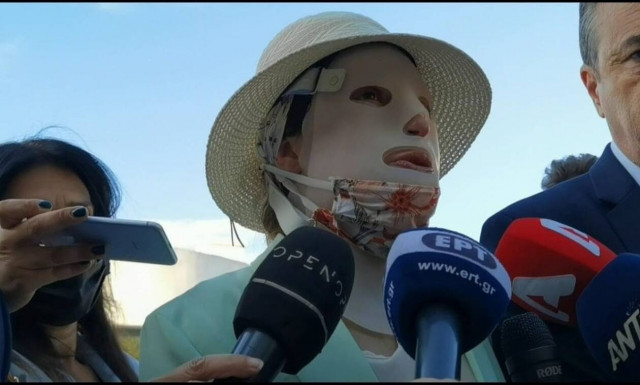 Δίκη για βιτριόλι: Ξέσπασε η Ιωάννα - «Κοίτα με, να με θαυμάσεις - Ξεφτιλίστηκες» - Διεκόπη η δίκη