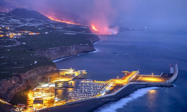 Λα Πάλμα - Συγκλονίζουν οι κάτοικοι: «Δεν πιστεύαμε ποτέ ότι το ηφαίστειο θα έφθανε στο σπίτι μας»