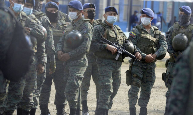 Ισημερινός: Αστυνομικοί και στρατιώτες ενισχύουν τις φυλακές μετά τις ταραχές με τους 118 νεκρούς