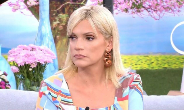 «Λύγισε» η Σάσα Σταμάτη: Έφυγε σκληρά ο μπαμπάς μου (video)