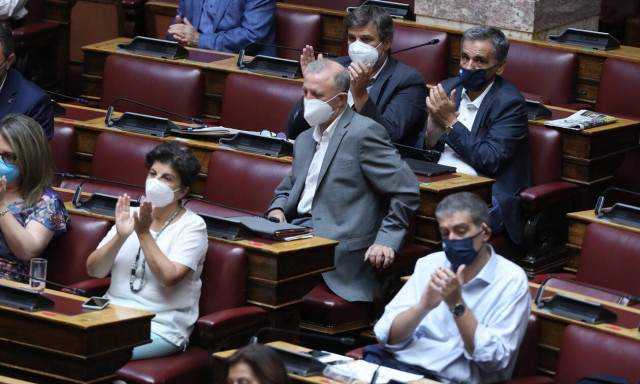 Βουλευτές ΣΥΡΙΖΑ-ΠΣ: Οργανωμένη δραστηριότητα φασιστικών ομάδων σε σχολεία της Θεσσαλονίκης