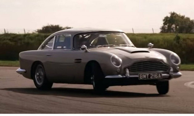 Οι Vettel και Stroll οδηγούν τη DB5 του James Bond (vid)