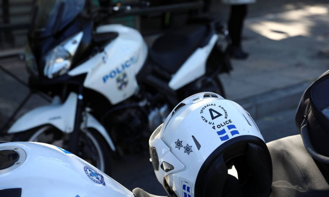 Ανάβυσσος: Έτσι έγινε η δραματική διάσωση της 48χρονης από δυο αστυνομικούς