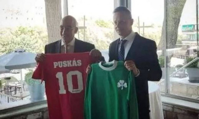 Ο Δένδιας, ο Πούσκας και το Γουέμπλεϊ