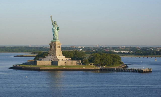 Κορονοϊός - ΗΠΑ: Ξεπέρασαν τους 700.000 οι νεκροί - Πλησιάζουν τα 43 εκατομμύρια τα κρούσματα