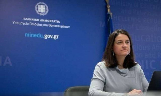 Κεραμέως: 3.000 περισσότερα κρούσματα τον Αύγουστο από τον Σεπτέμβριο με τα σχολεία ανοιχτά