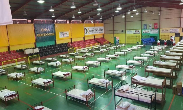 Σεισμός Αρκαλοχώρι: Μετεγκατάσταση οικογενειών στο κλειστό γυμναστήριο και στο πολύκεντρο Ινίου